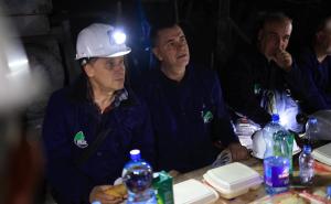 Foto: Fadil Novalić na iftaru sa rudarima / Federalni premijer u posjeti RMU Banovići